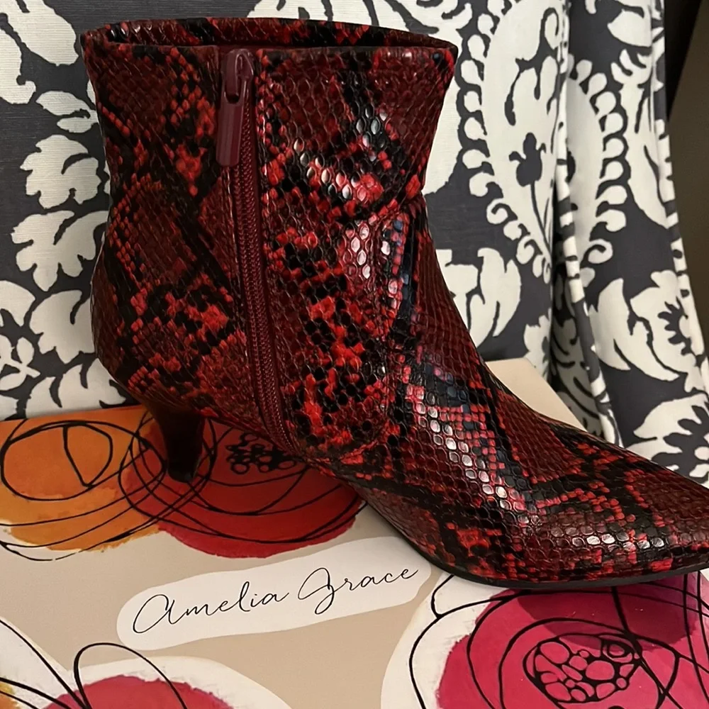 Ladies SZ 6.5 AMELIA GRACE Vino Multi Nadita Faux Snakeskin Red/Black - Picture 10 of 16